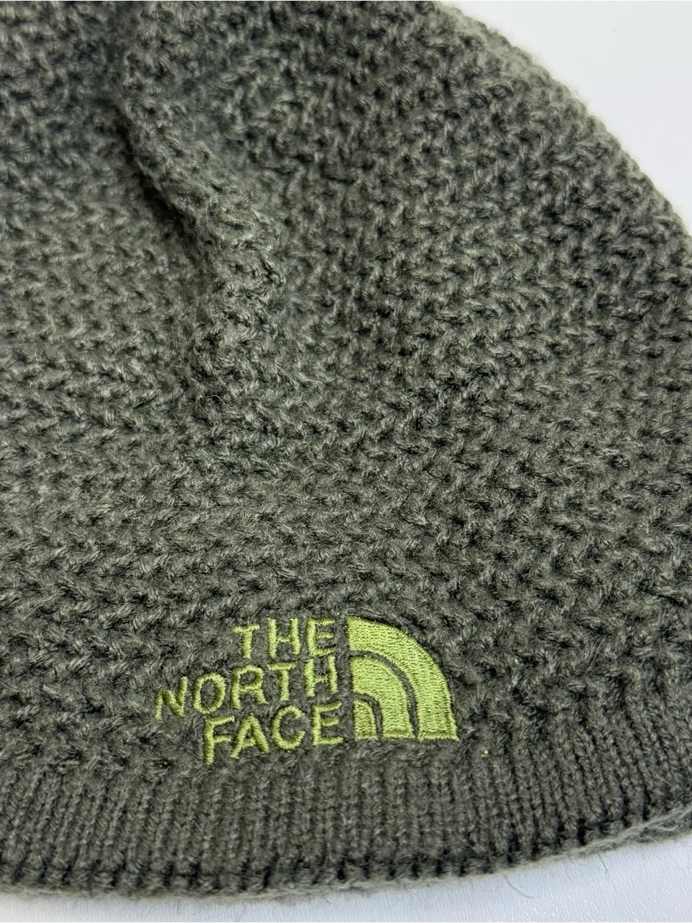 The North Face Beanie Hat Dark Green Unisex Adults Solid One Size Logo Warm Knit